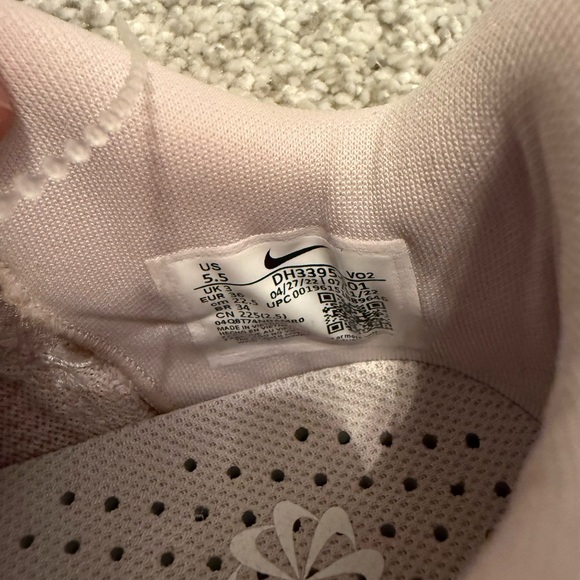 Nike Pink and Fuchsia Superrep Indoor Cycling Athletic Shoes. Never Worn. - Picture 7 of 7